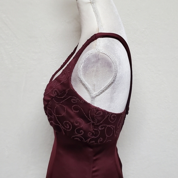 Vintage 90s Bill Levkoff Cabernet Red Beaded Sweetheart Neckline Maxi Dress 8 - Picture 9 of 15